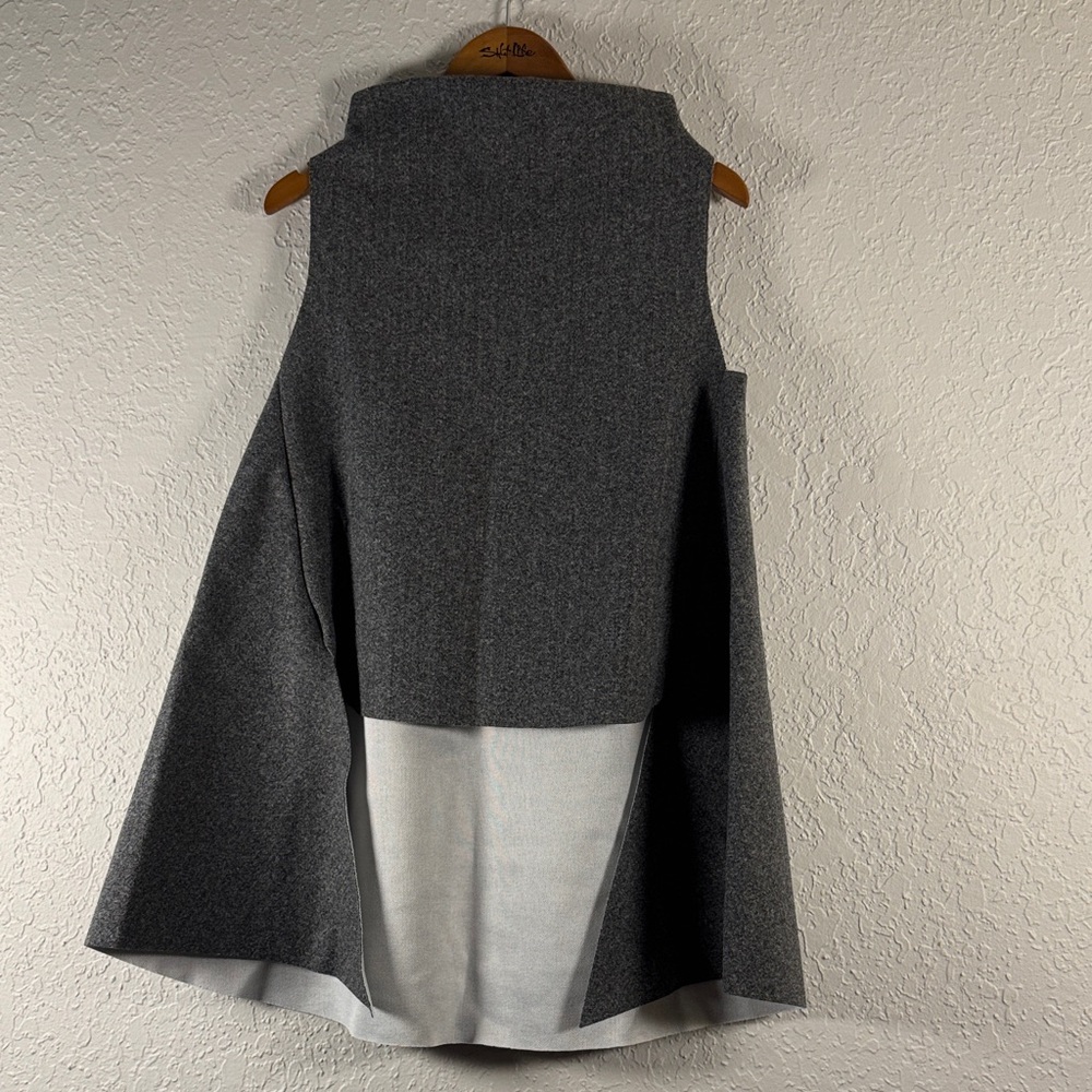 Boutique European Charcoal and Light Gray A-Line Tunic Size Small